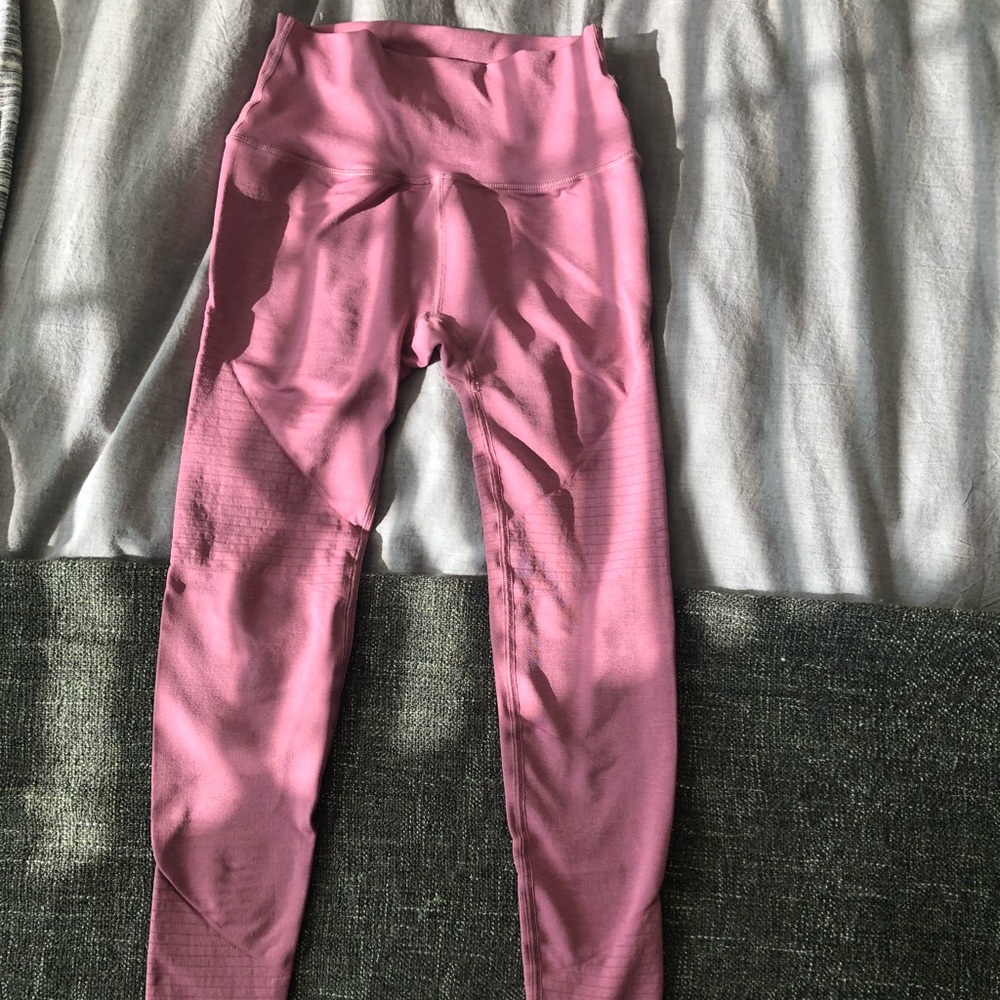Alphalete leggings